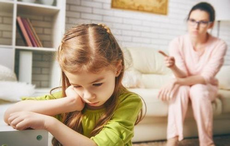 父母教育孩子时为何容易情绪失控？